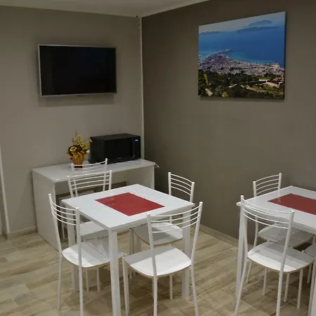Stella Maris Centro Nocleg ze śniadaniem Trapani