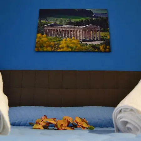 Stella Maris Centro Bed and Breakfast 4*